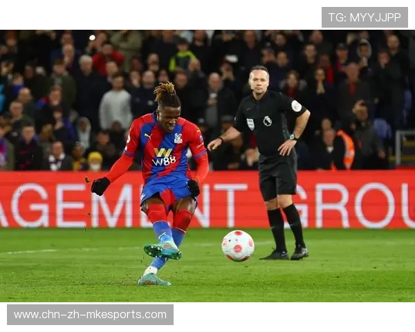 曼城晋级英联杯决赛，决赛与阿森纳争夺冠军