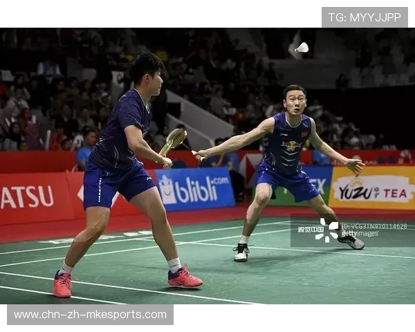 羽毛球反抽球让人窒息的瞬间：掌握反抽技巧，称霸赛场